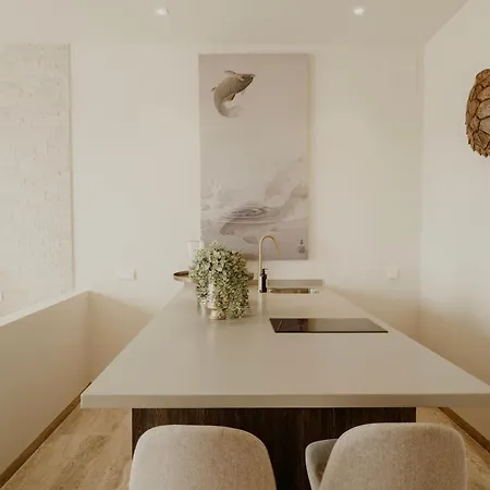 Comfy Apartahotel