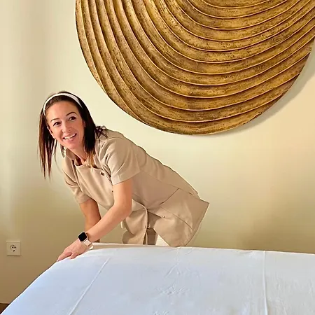 Comfy Apartahotel