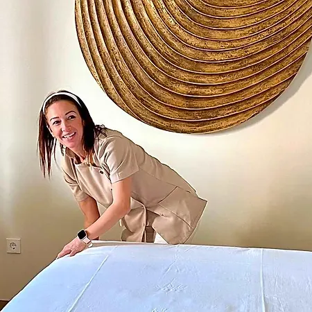 Отель Silken Comfy 5*