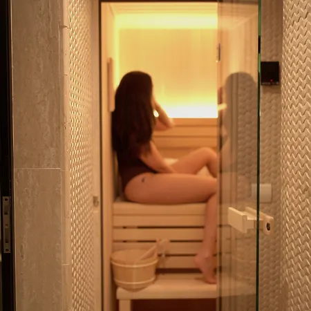 Silken Comfy 5* בנאלמדנה