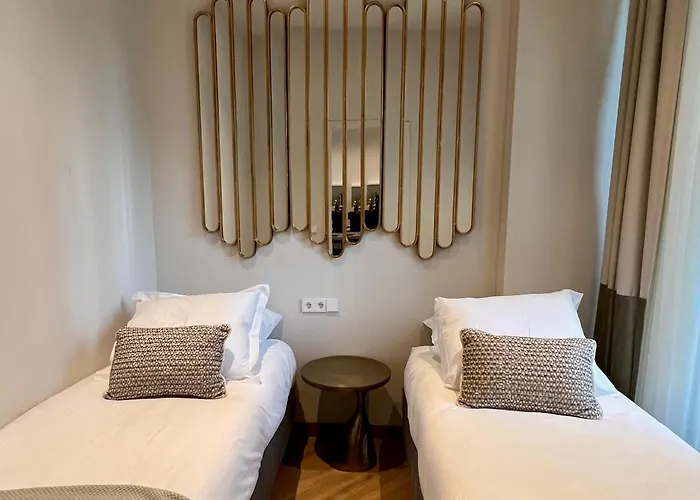 Hotel Comfy 5*