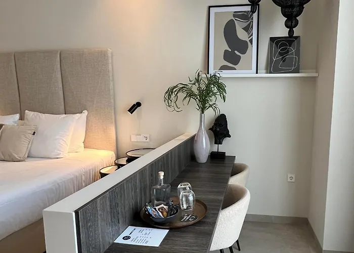 Comfy Hotel