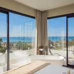 Comfy Hotel 5*