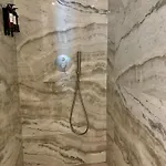 Comfy Hotel 5*