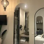Hotel Comfy